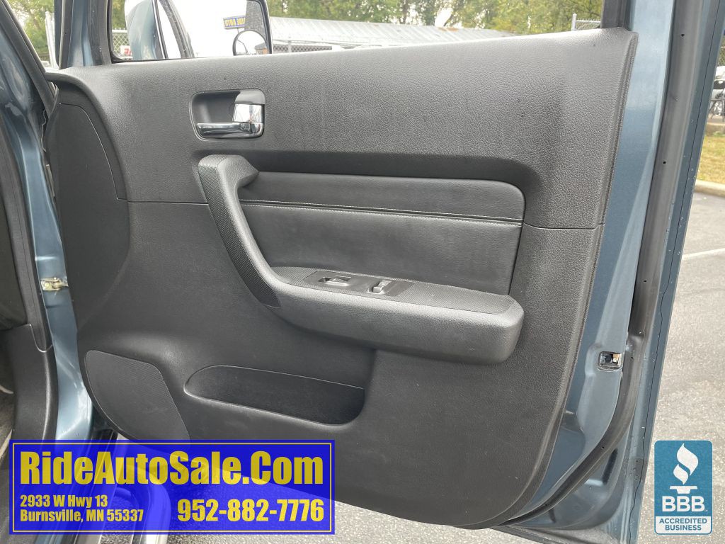 2006 HUMMER H3 Image 13