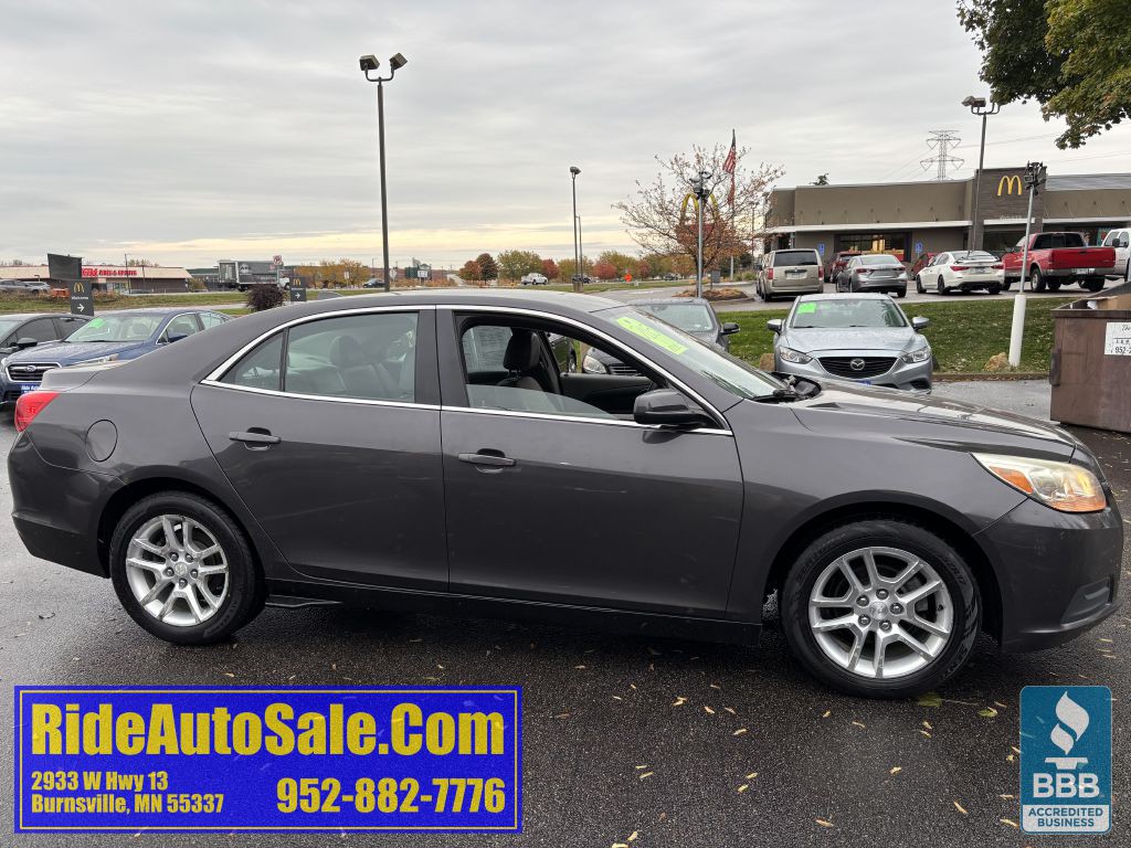 2013 Chevrolet Malibu Image 4