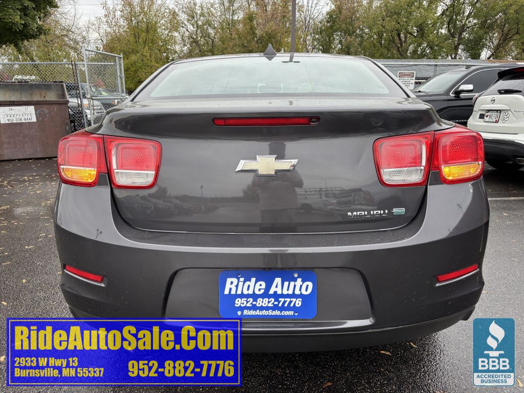 2013 Chevrolet Malibu Image 6