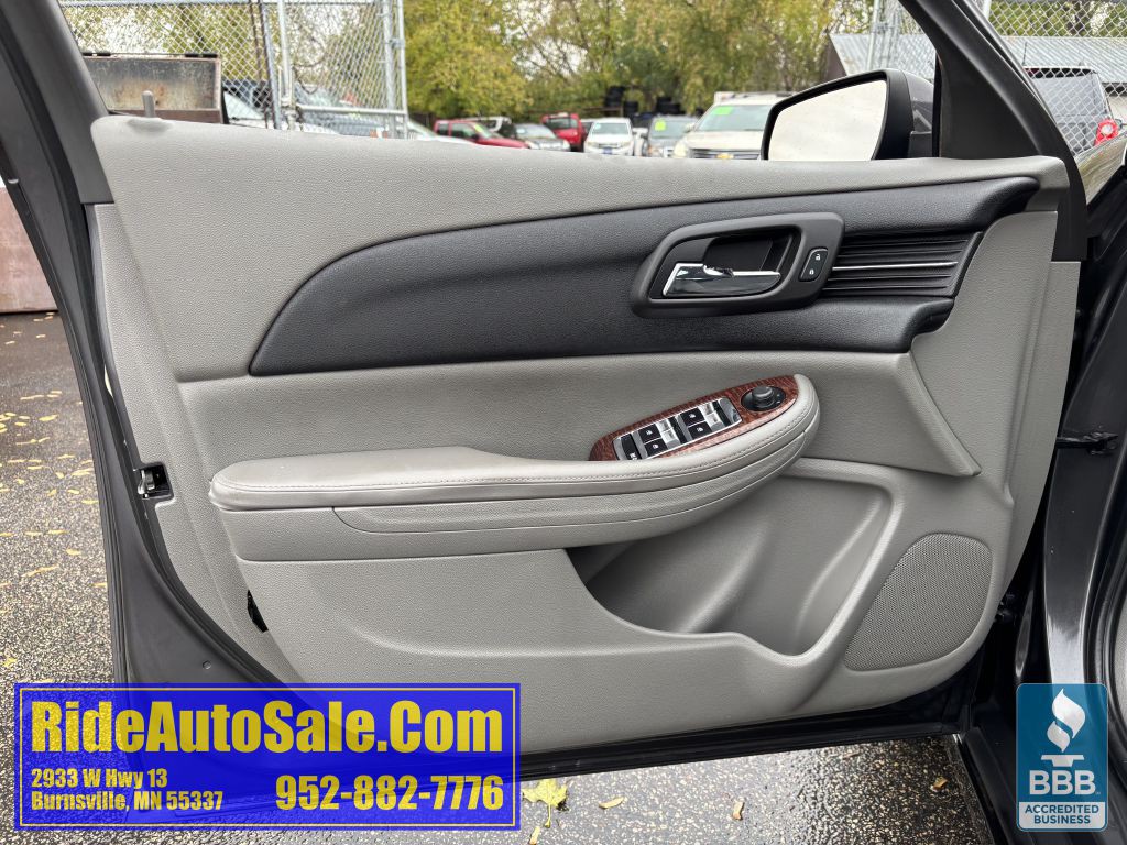 2013 Chevrolet Malibu Image 9