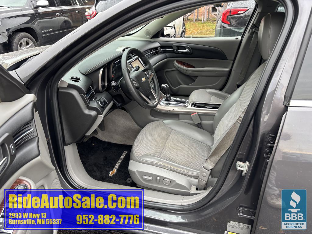 2013 Chevrolet Malibu Image 10