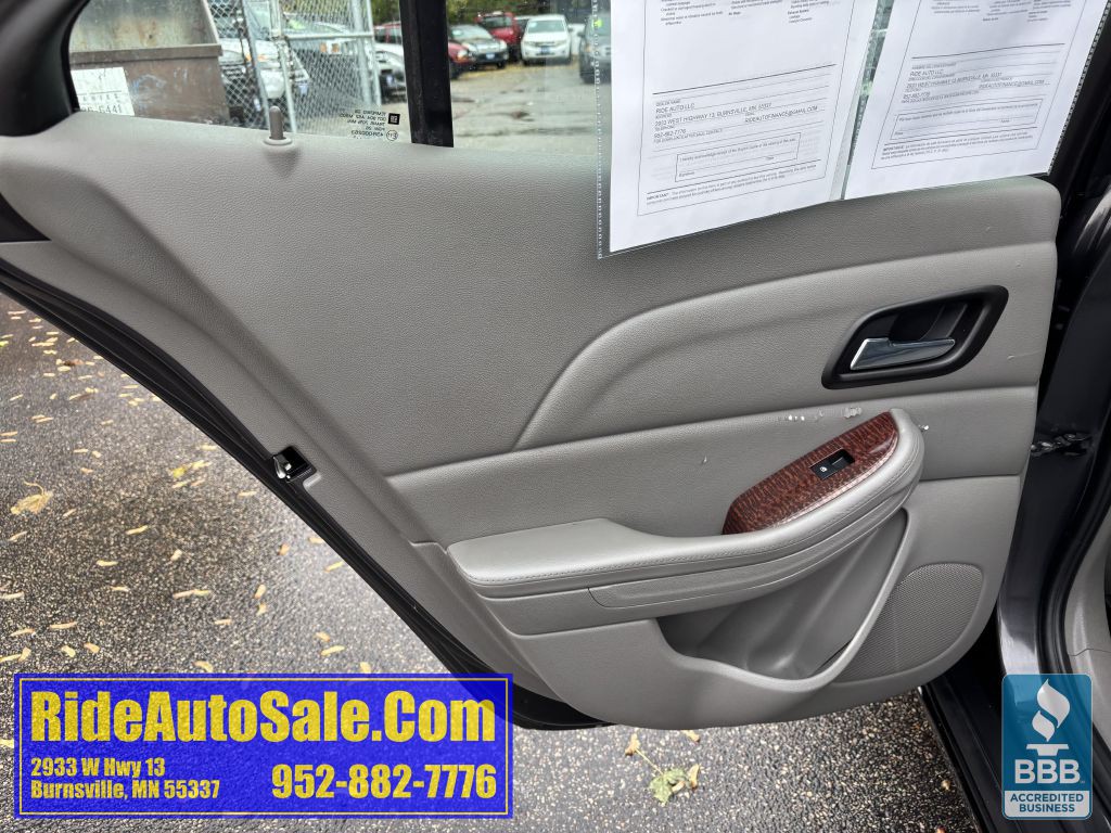 2013 Chevrolet Malibu Image 11