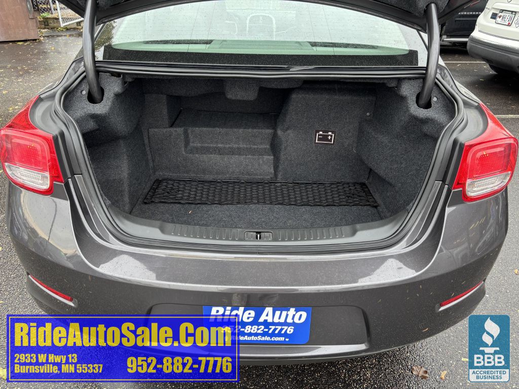 2013 Chevrolet Malibu Image 24