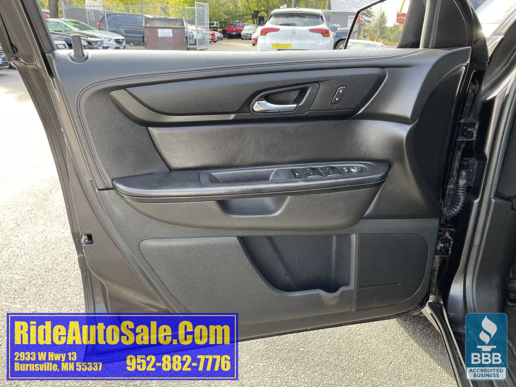 2015 GMC Acadia Image 9