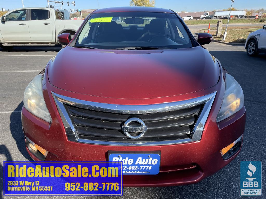 2014 Nissan Altima Image 2