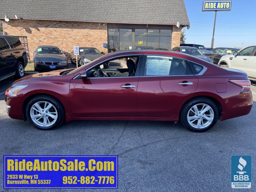 2014 Nissan Altima Image 8