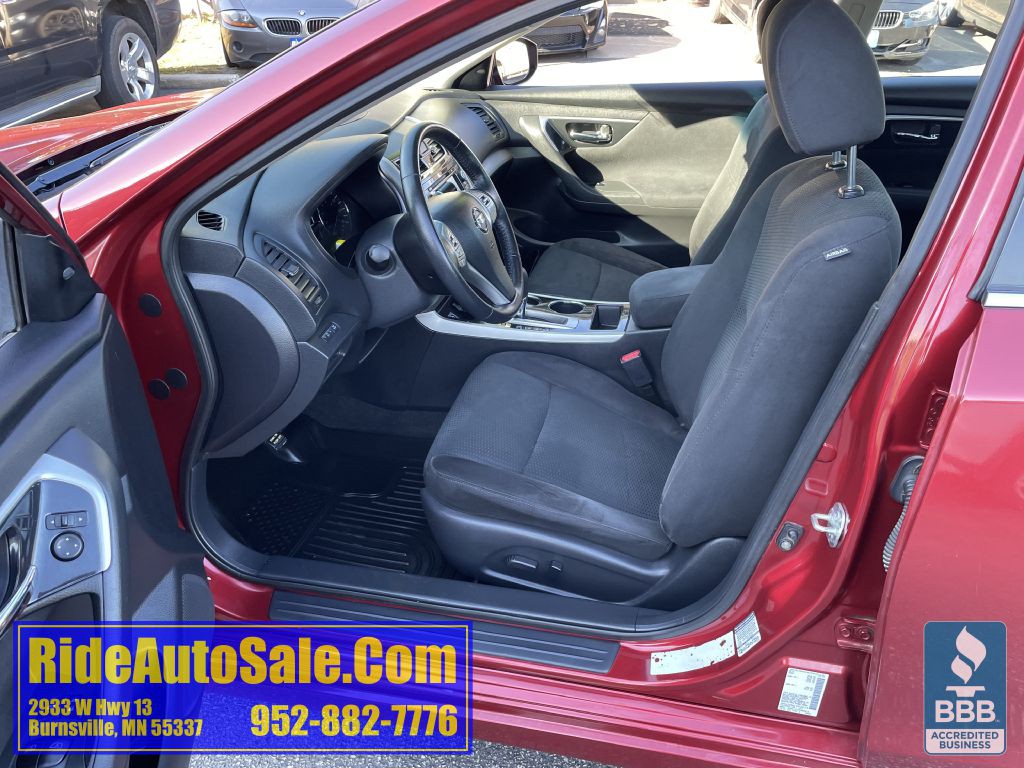 2014 Nissan Altima Image 10