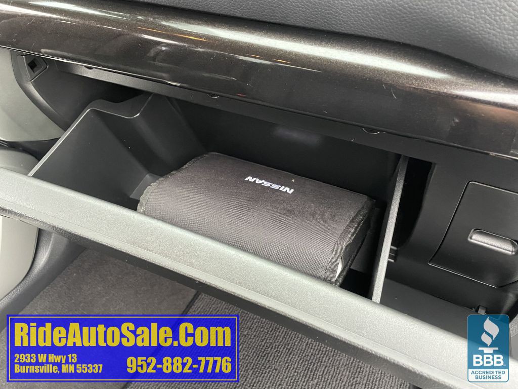 2017 Nissan Titan Image 26