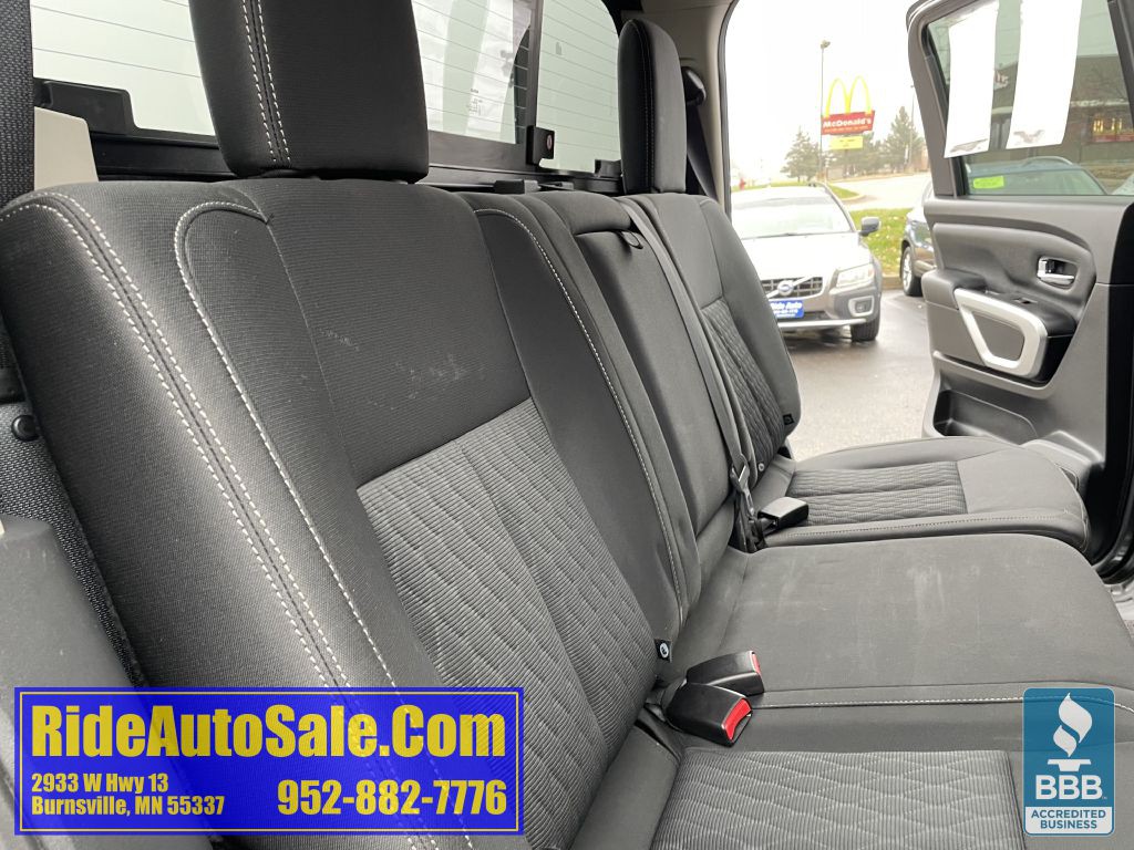 2017 Nissan Titan Image 31