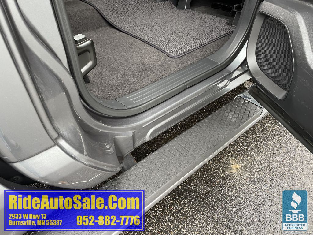 2017 Nissan Titan Image 34