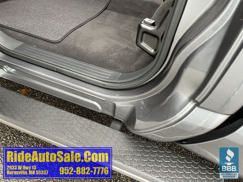 2017 Nissan Titan Image 42