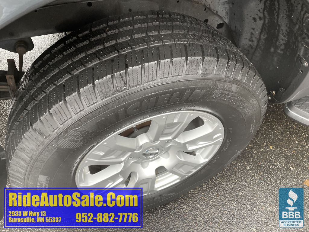 2017 Nissan Titan Image 46