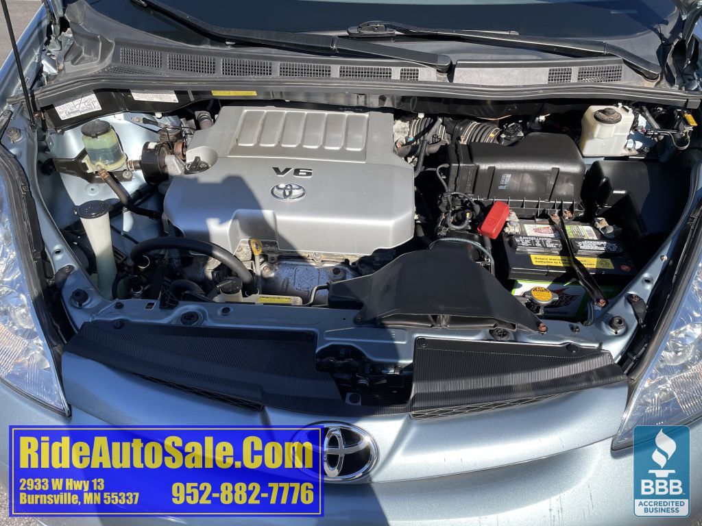 2009 Toyota Sienna Image 20