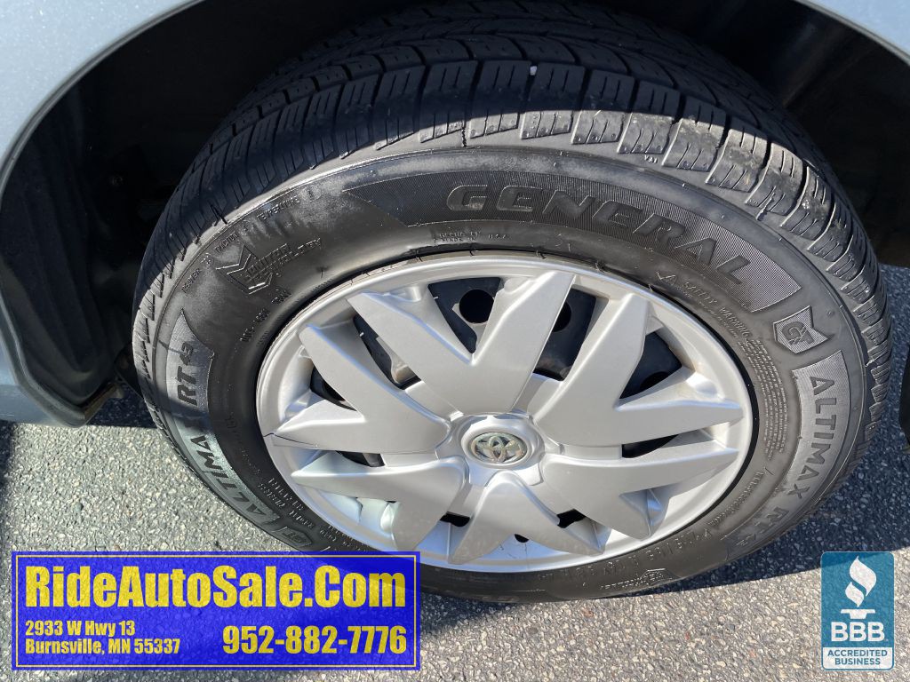 2009 Toyota Sienna Image 23