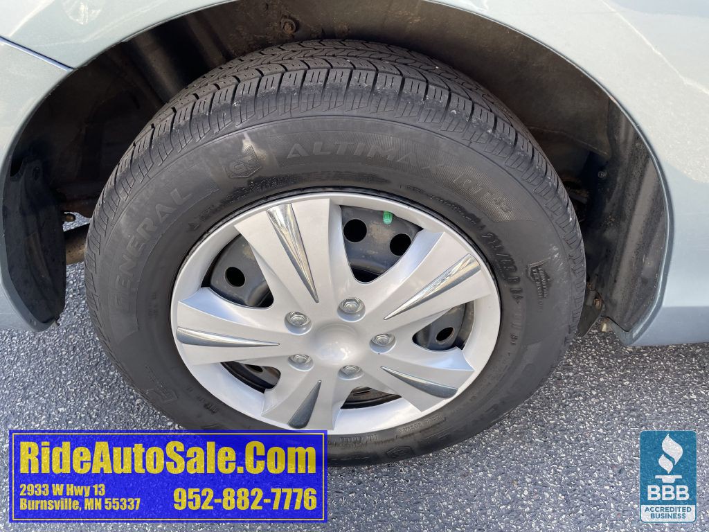 2009 Toyota Sienna Image 30