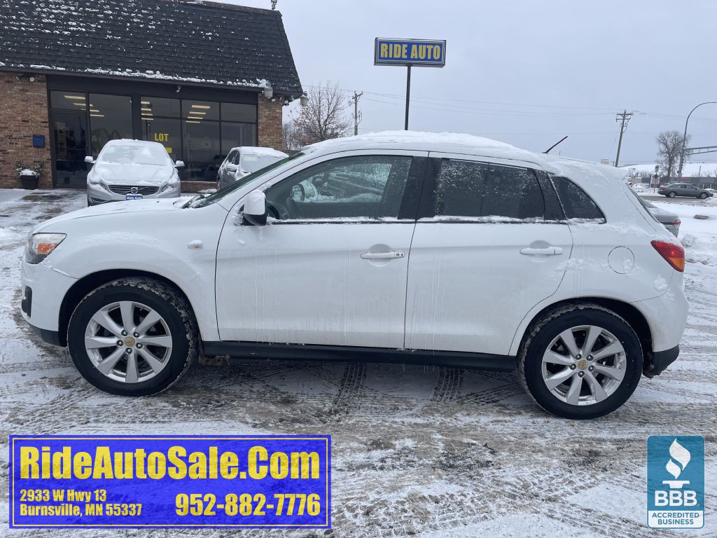 2013 Mitsubishi Outlander Image 8