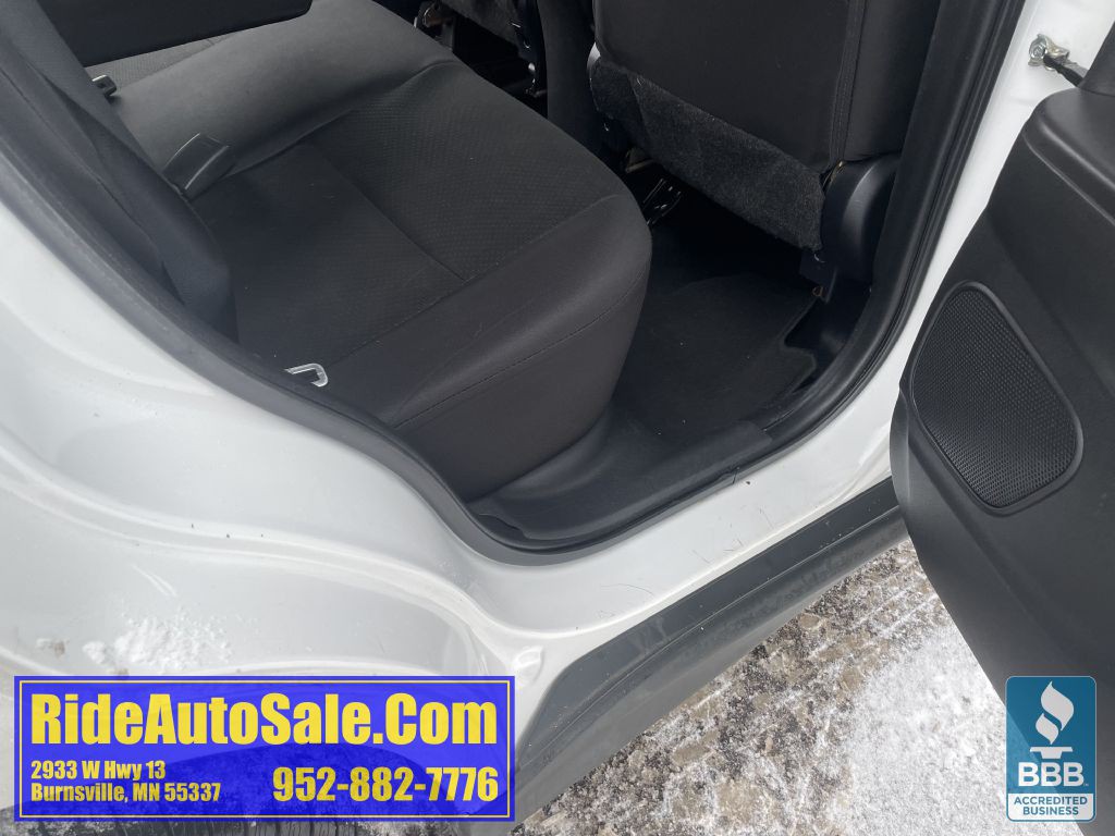 2013 Mitsubishi Outlander Image 31