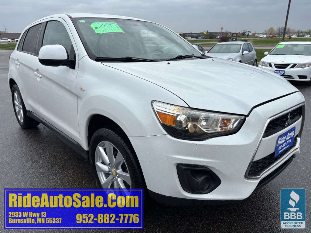 2013 Mitsubishi Outlander Image 3