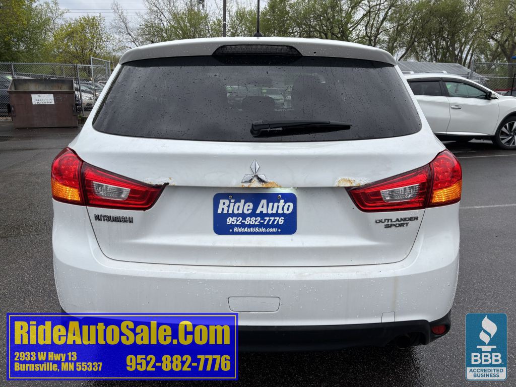 2013 Mitsubishi Outlander Image 6