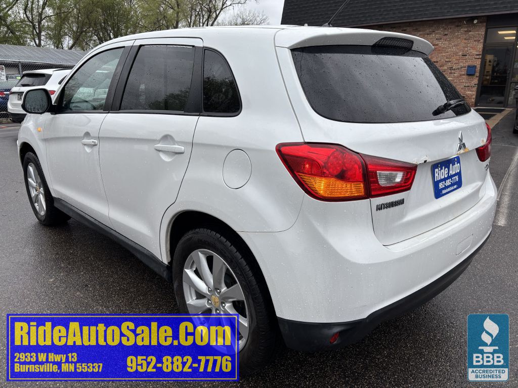 2013 Mitsubishi Outlander Image 7