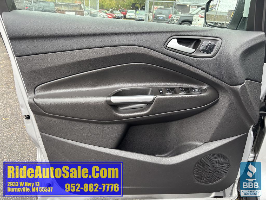 2016 Ford Escape Image 9