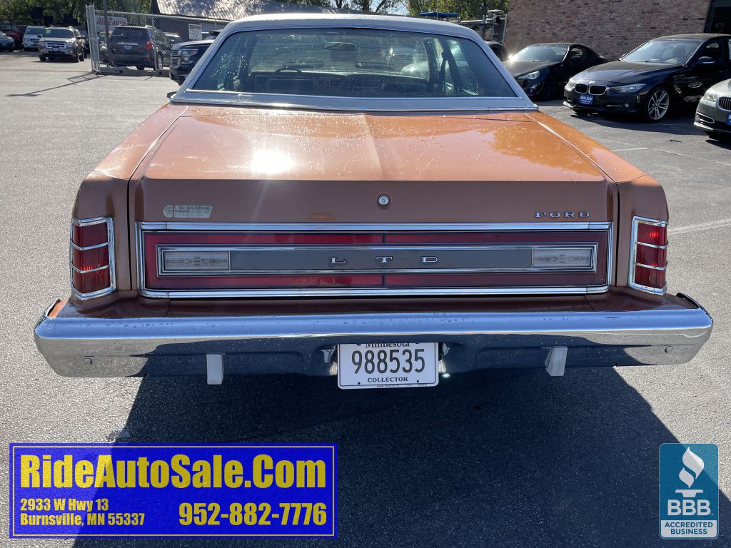 1976 Ford LTD Image 6
