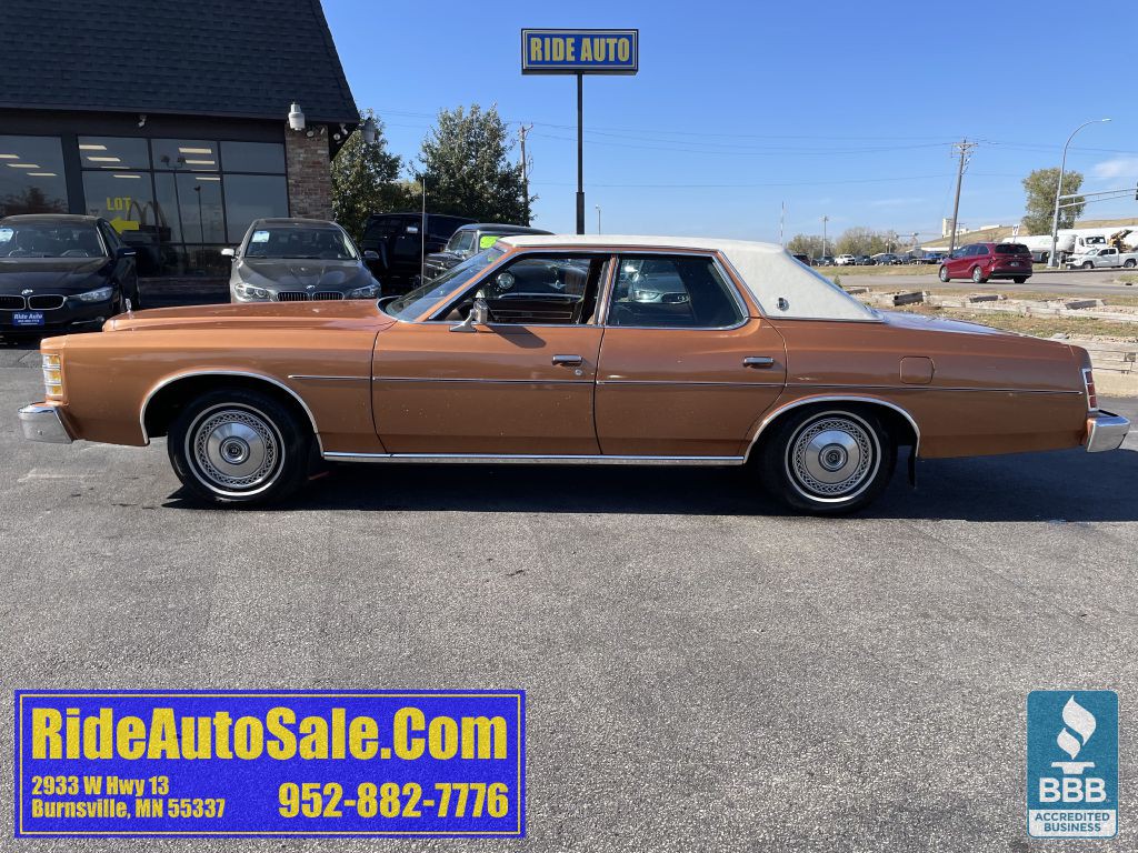 1976 Ford LTD Image 8
