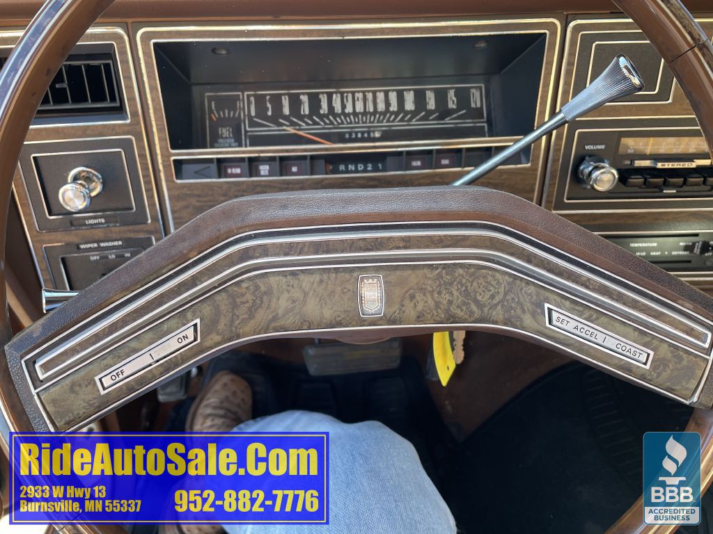 1976 Ford LTD Image 17