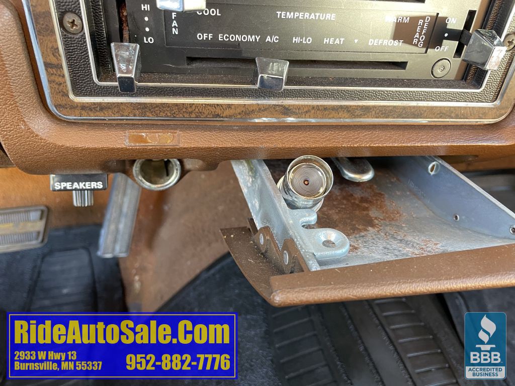 1976 Ford LTD Image 33
