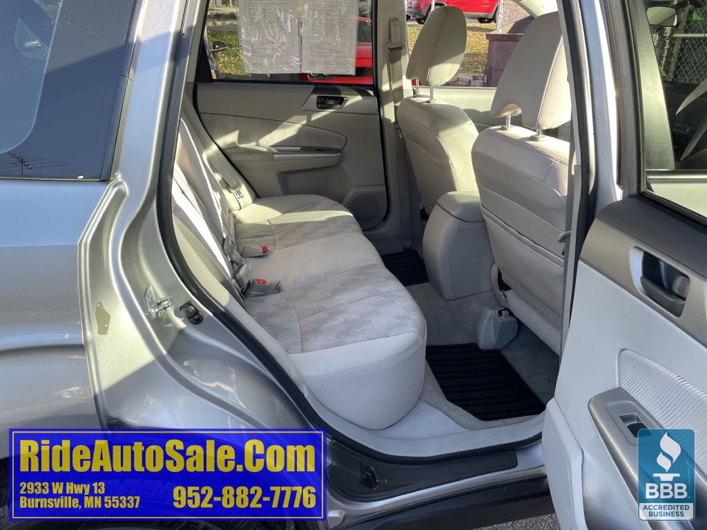 2010 Subaru Forester Image 16
