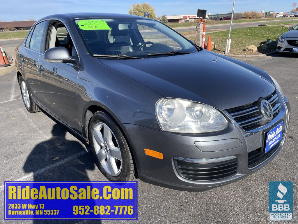 2009 Volkswagen Jetta Image 3