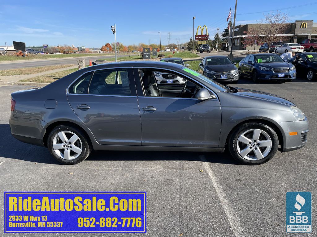 2009 Volkswagen Jetta Image 4