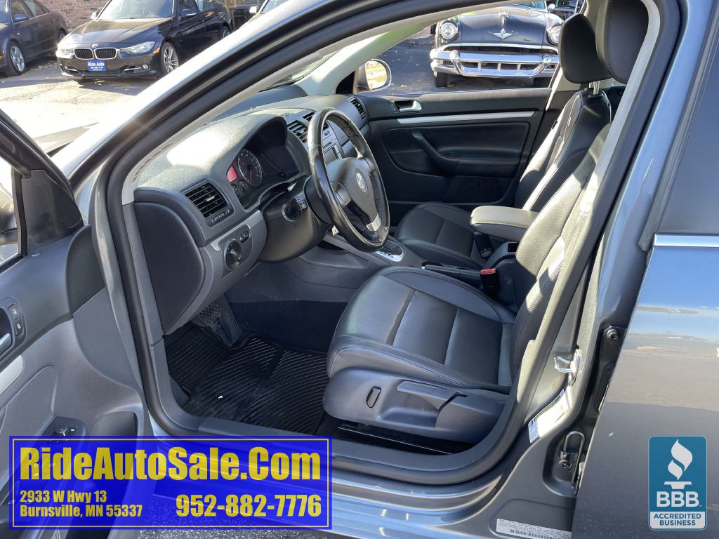 2009 Volkswagen Jetta Image 10