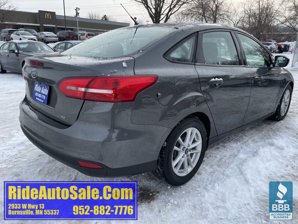 2017 Ford Focus Image 5