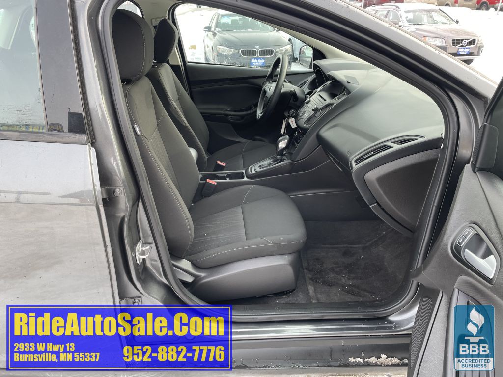 2017 Ford Focus Image 14