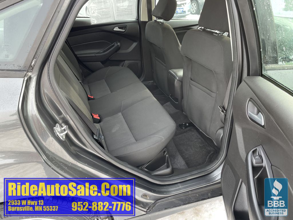 2017 Ford Focus Image 16