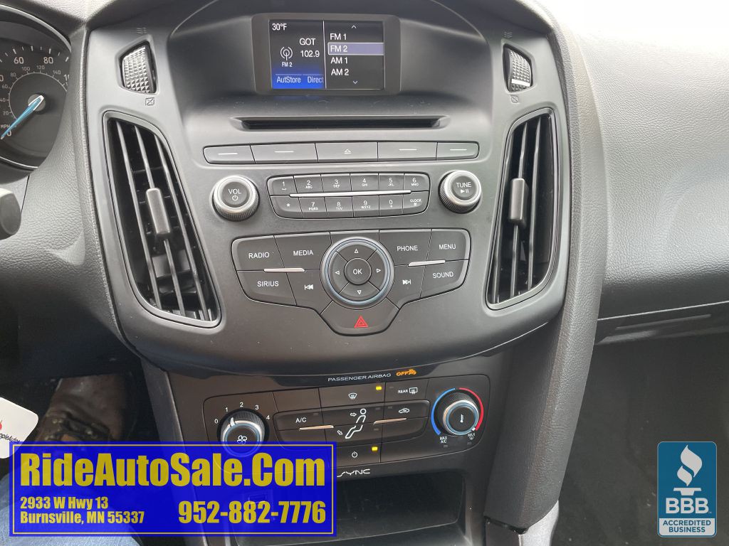 2017 Ford Focus Image 18