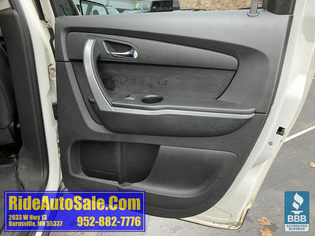 2012 GMC Acadia Image 16