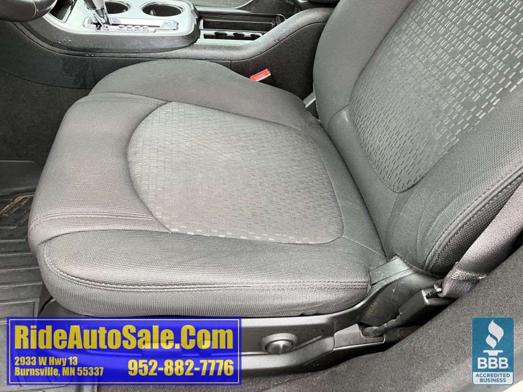 2012 GMC Acadia Image 28