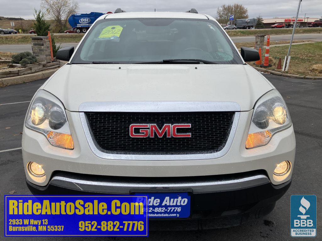 2012 GMC Acadia Image 2