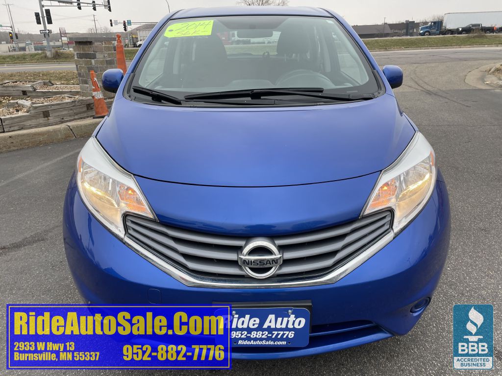 2014 Nissan Versa Image 2