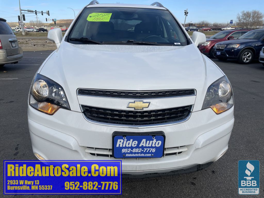 2015 Chevrolet Captiva Image 2