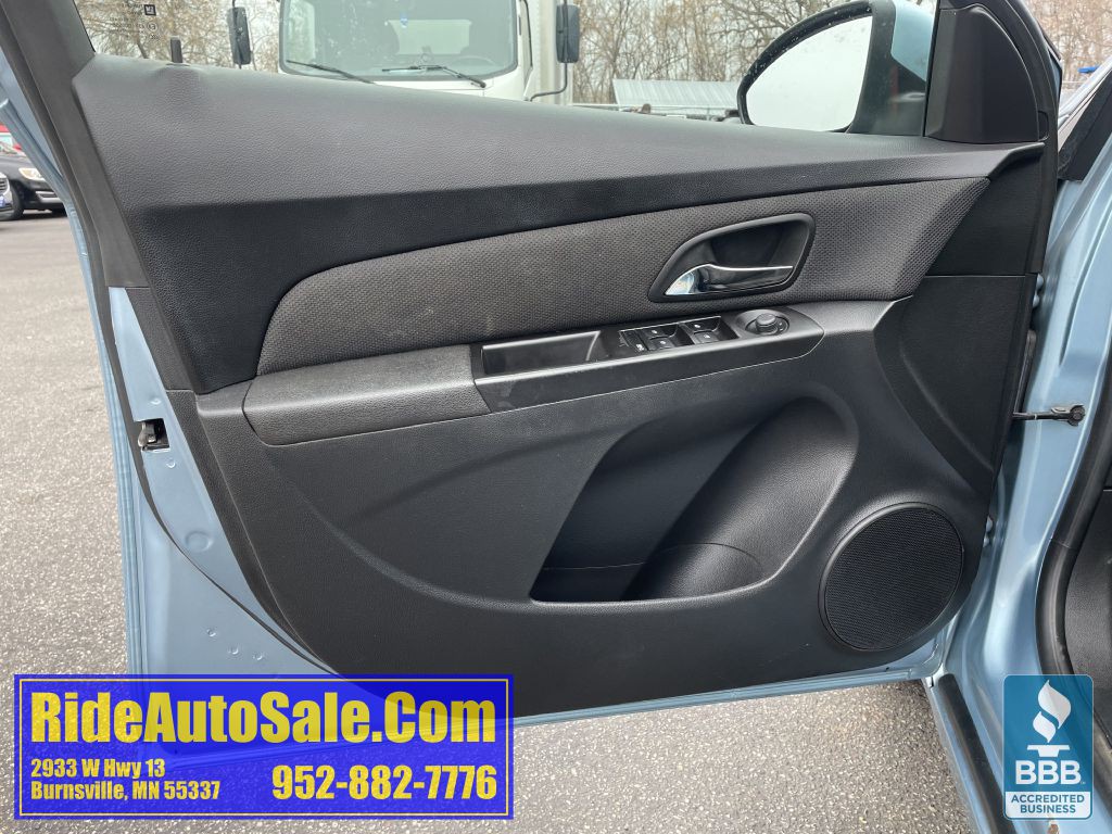 2012 Chevrolet Cruze Image 9