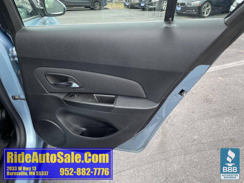 2012 Chevrolet Cruze Image 15