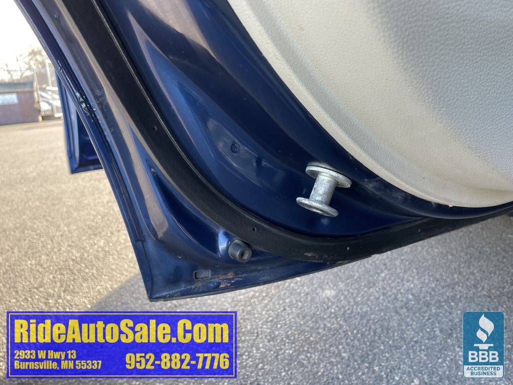 2011 Subaru Outback Image 30