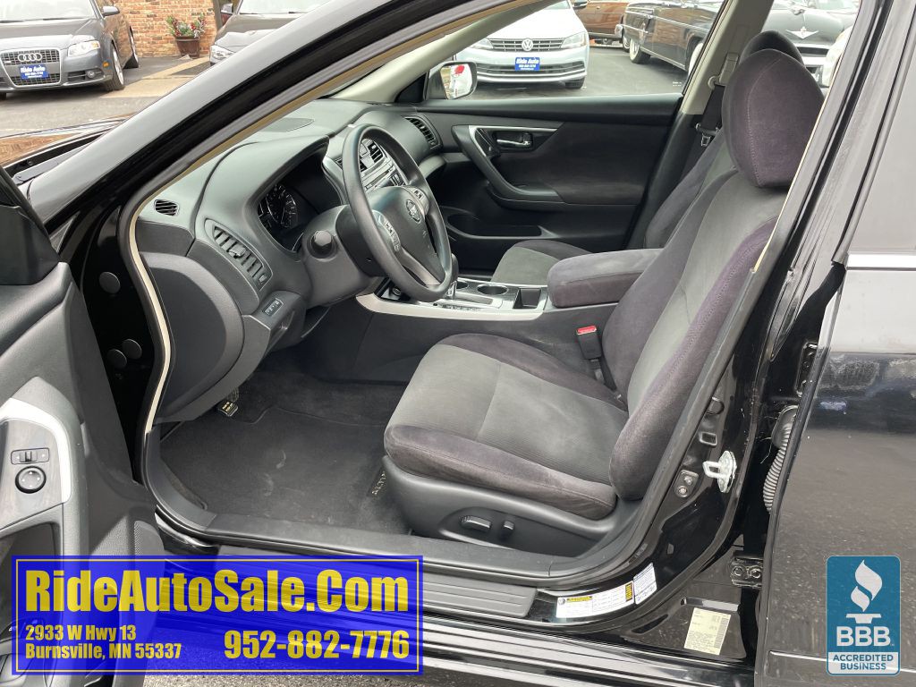 2013 Nissan Altima Image 10