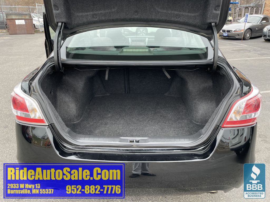 2013 Nissan Altima Image 24