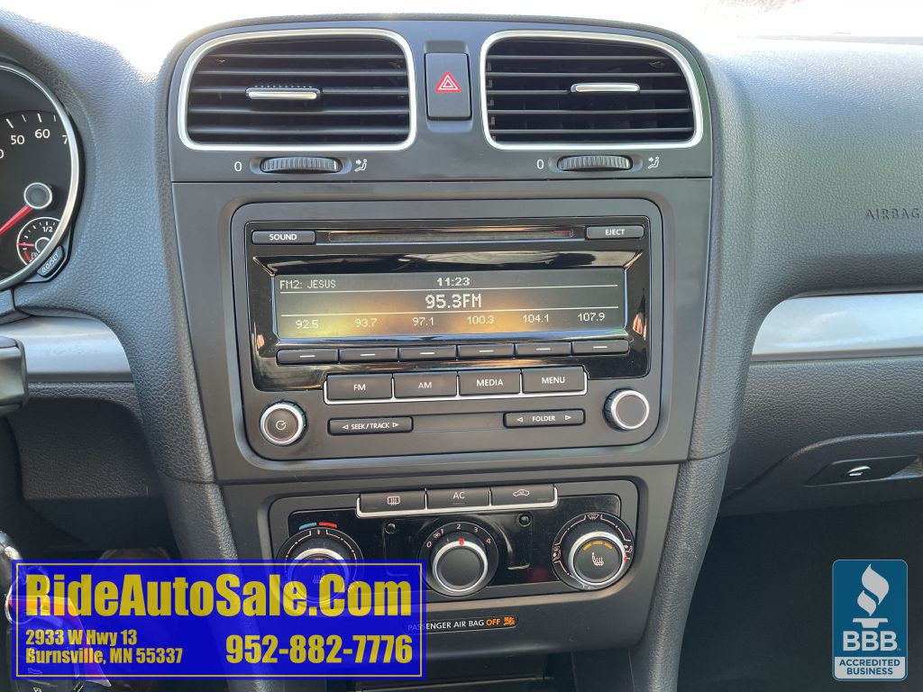 2012 Volkswagen Golf Image 19