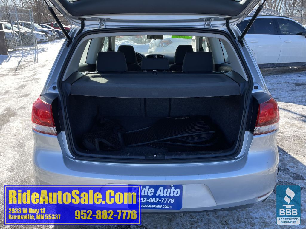 2012 Volkswagen Golf Image 28