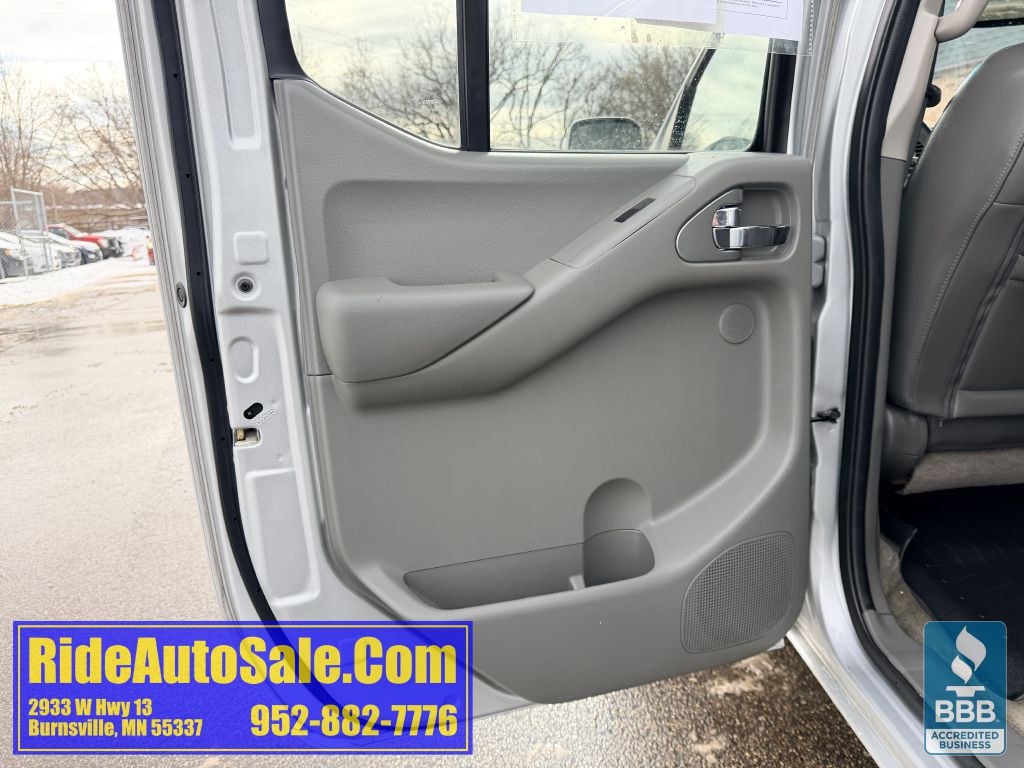 2013 Nissan Frontier Image 11